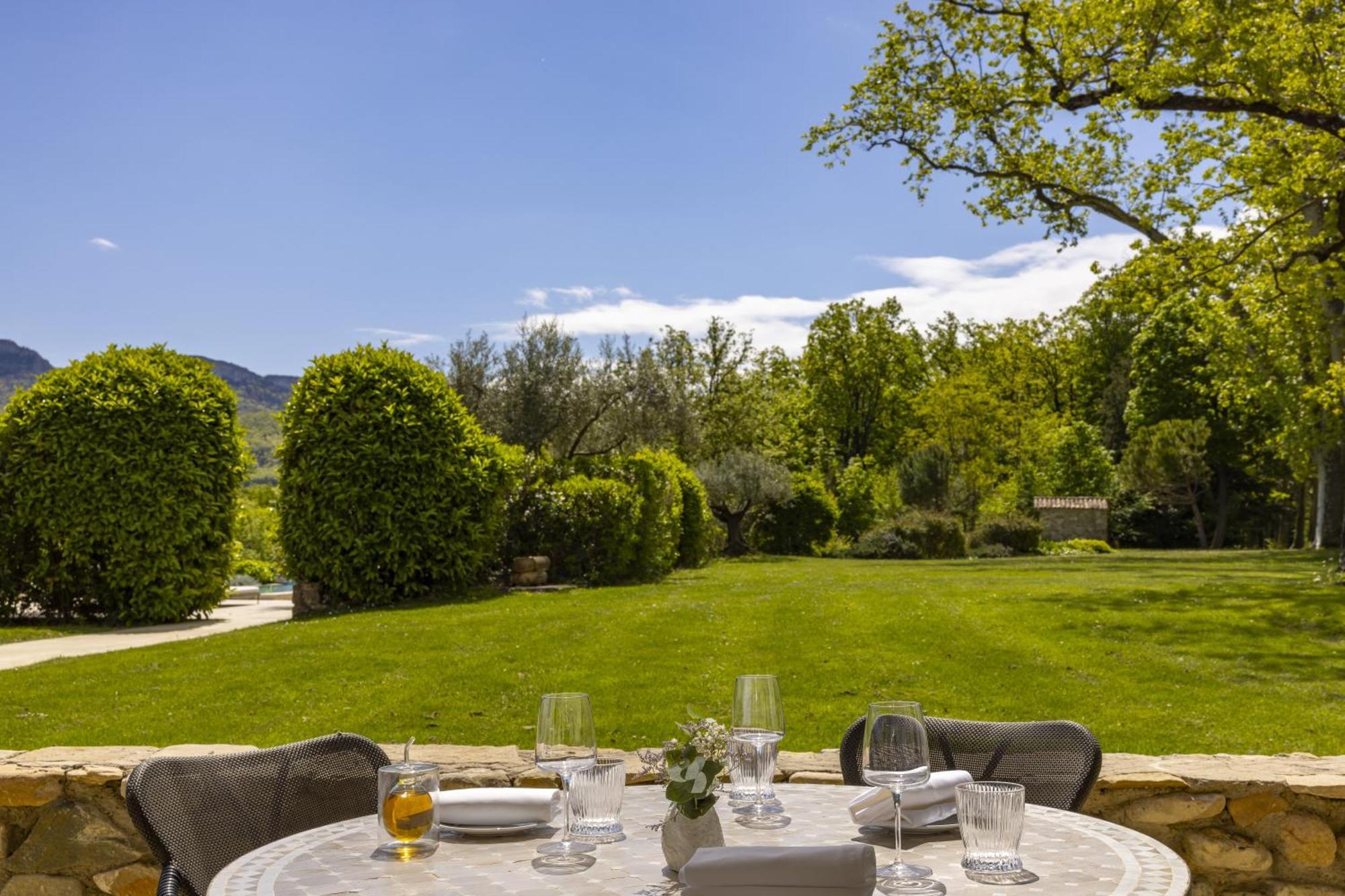 Chateau Les Oliviers De Salettes Charols Exteriör bild