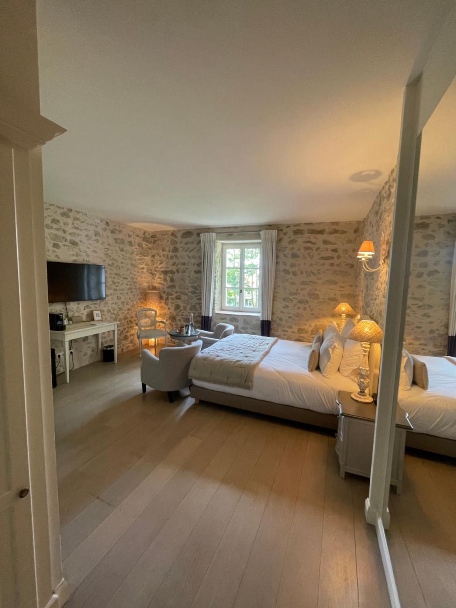 Chateau Les Oliviers De Salettes Charols Exteriör bild